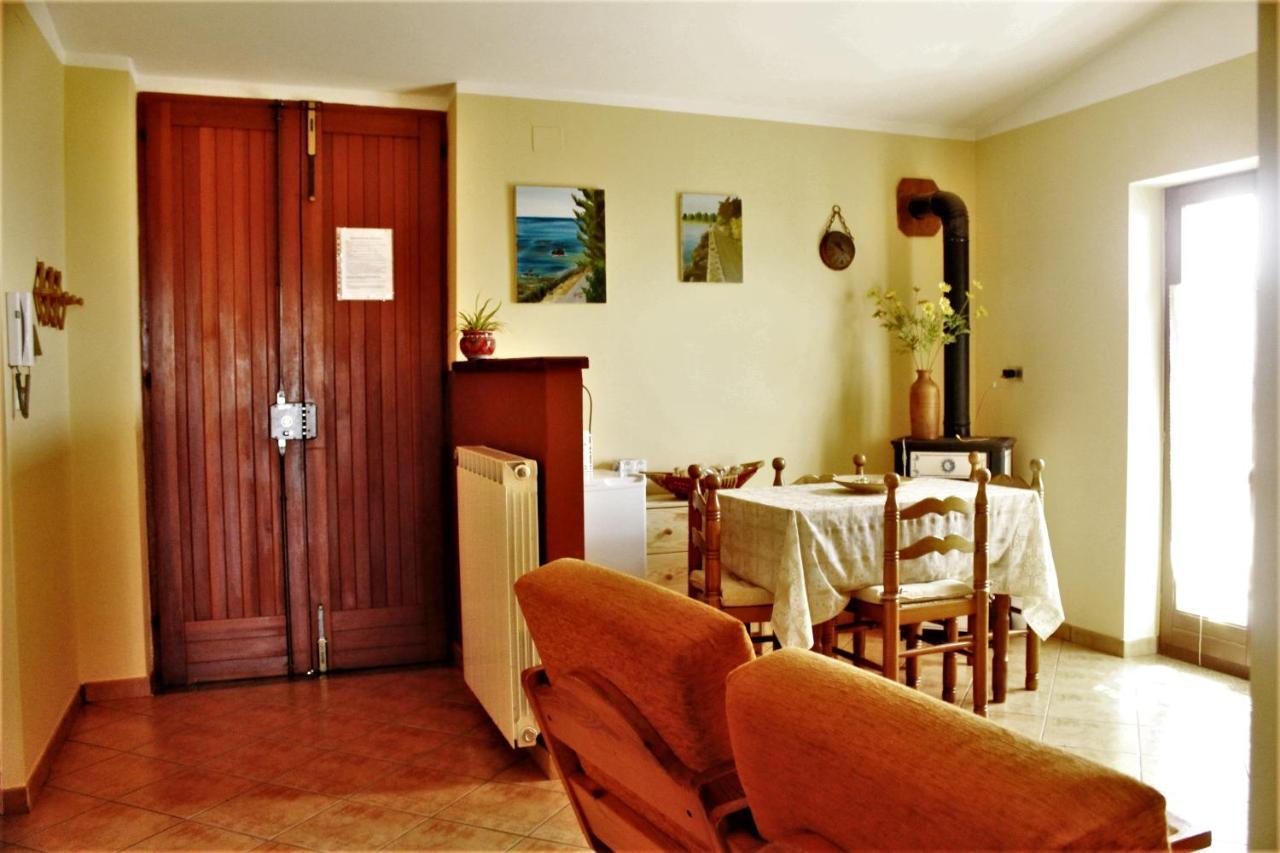 Bed and Breakfast Mansarda Fiorita Abatemarco Exterior foto