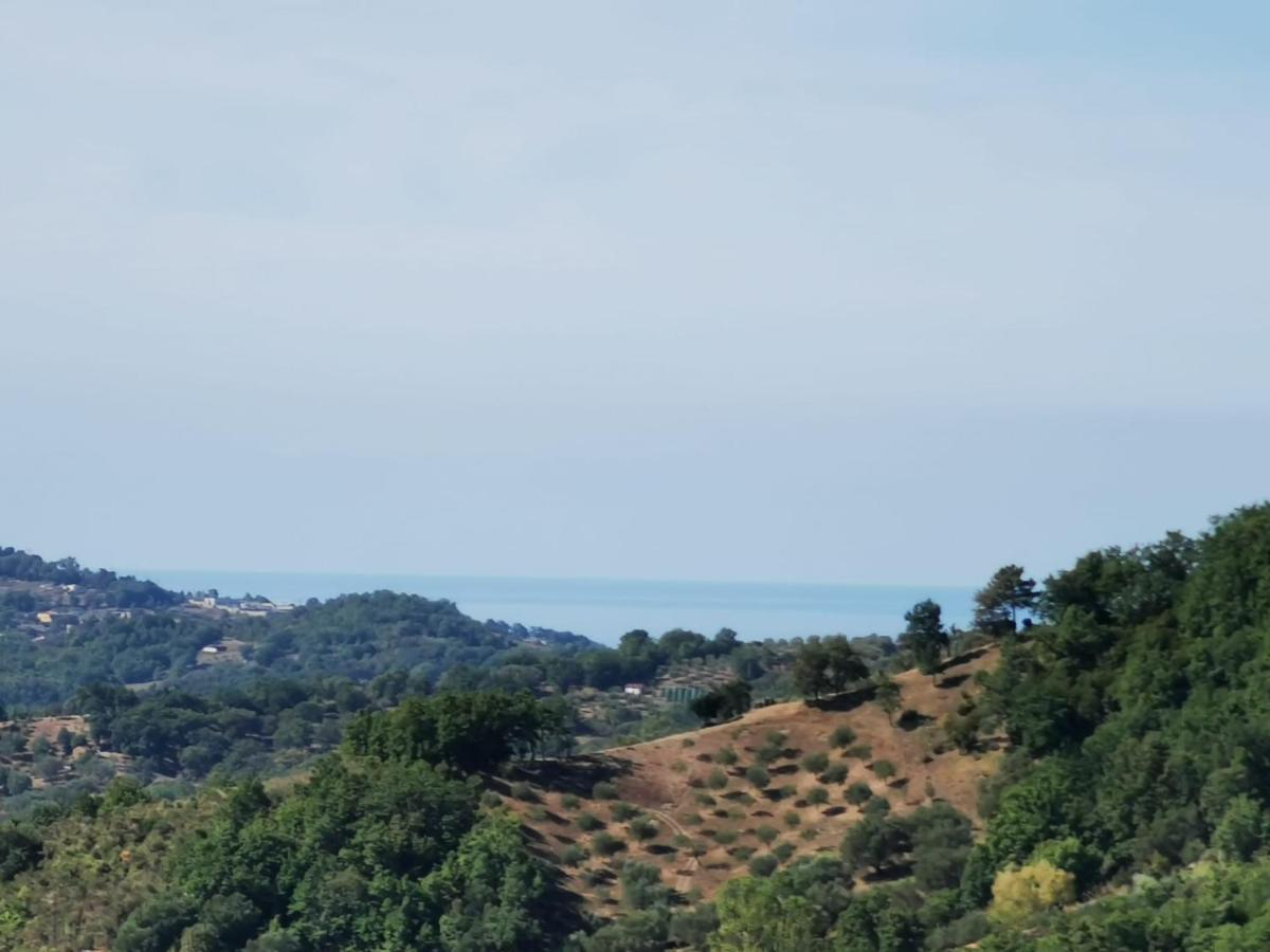 Bed and Breakfast Mansarda Fiorita Abatemarco Exterior foto